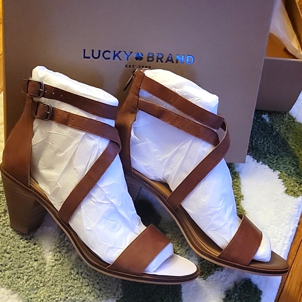 Lucky Brand Sandels - 9.5M - Toffee